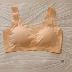 Blush Lite/Soft Seamless Bra with Lace